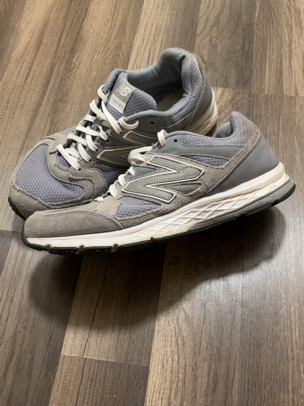 NEW BALANCE 795 V1 Mens Gray 11 Shoes
